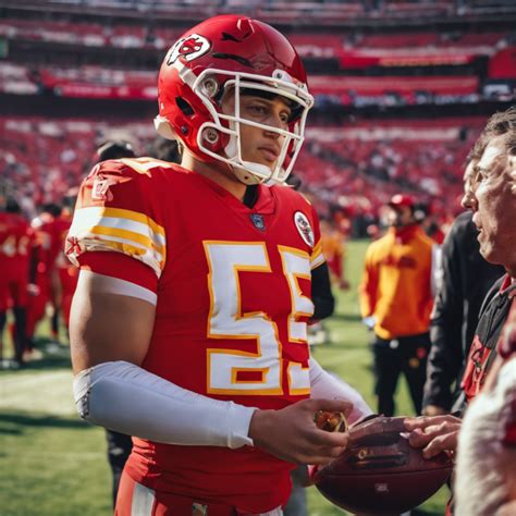 Patrick Mahomes' Helmet Crack Raises Concerns for NFL Player Safety ...