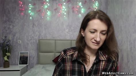 Afghan Amateur Babe Flashing Boobs On Solo Webcam Show