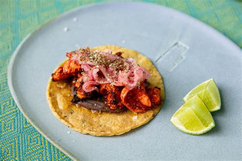 Taco De Langostinos Pibil Noray