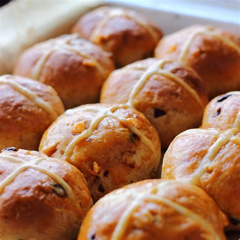 Hot cross buns Angol húsvéti zsemle Olgikonyhaja hu