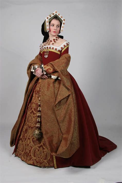 More Tudor Style Tudor Dress Renaissance Fashion Historical Dresses