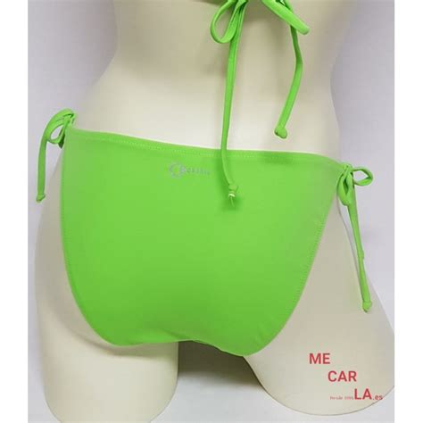 BIKINI DE TRIÁNGULO EN VERDE BORDADO CON LENTEJUELAS Y ABALORIOS MU