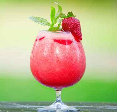 Pink Lady Mocktail - Wells Foodservice