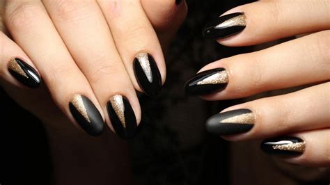 Si Busc S Un Manicura Elegante Prob Estas Ideas De U As Nude Con Dorado Que Quedan Perfectas