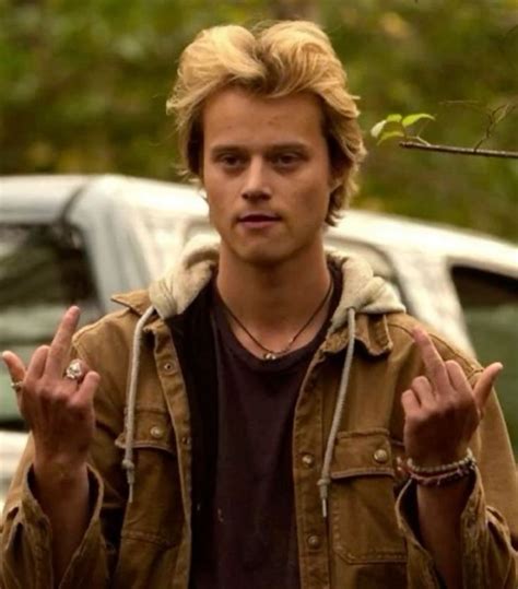 Jj Heart In Blonde Guys Jj Outer Banks Cute Outer Banks Nc