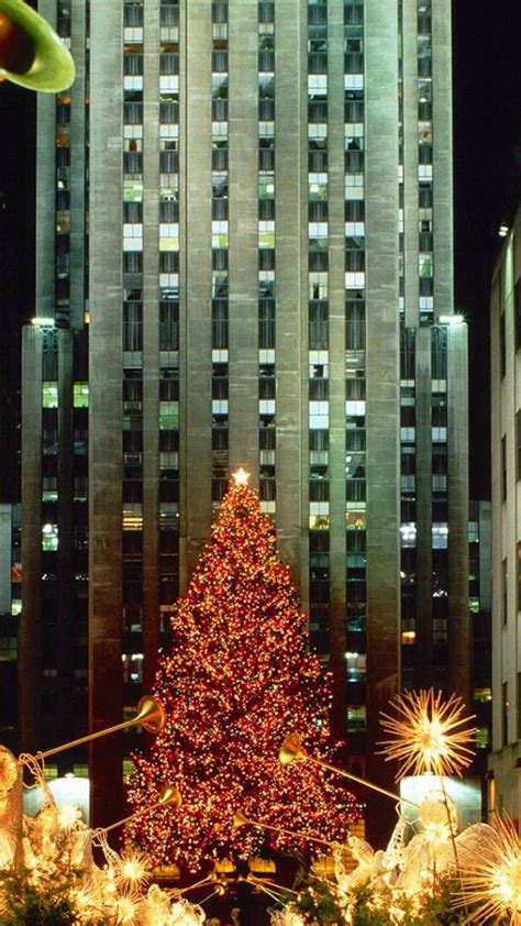 Download Rockefeller Center Red Holiday Tree Wallpaper