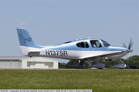 Aircraft N Sr Cirrus Sr Gts C N Photo By Dariusz