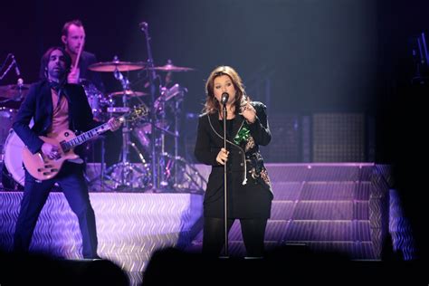 Kelly Clarkson Net Worth - Money Nation