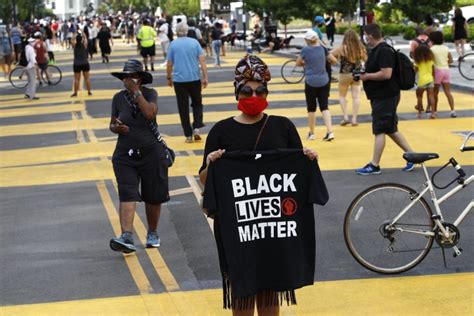 Starbucks Reverses Policy Banning Baristas From Wearing Black Lives