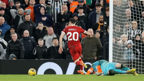 Dubravka Shuts Down Shearer In Liverpool Penalty Admission As Newcastle