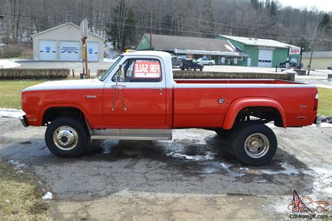 1975 Dodge 300 4x4 Dually