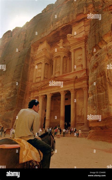 Treasury At Petra Lost Red Rose City Of Jordan Unesco World Heritage