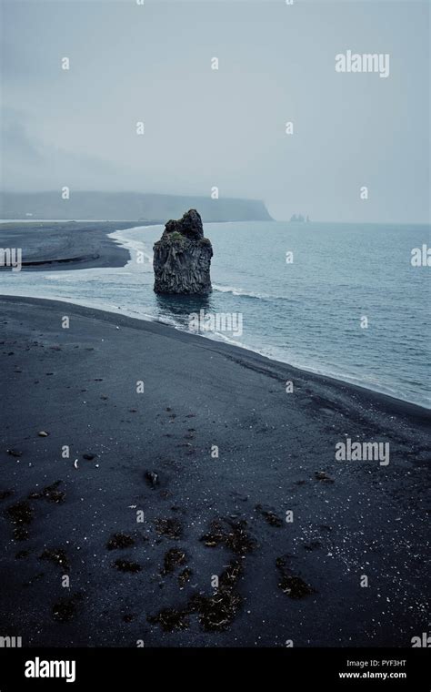 Reynisdrangar Sea Stacks Hi Res Stock Photography And Images Alamy