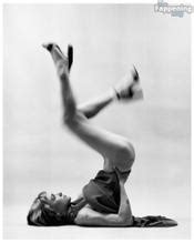 Violett Beane Sexy And Nude Photoshoots Posing Her Attractive Tits Legs And Figure AZNude