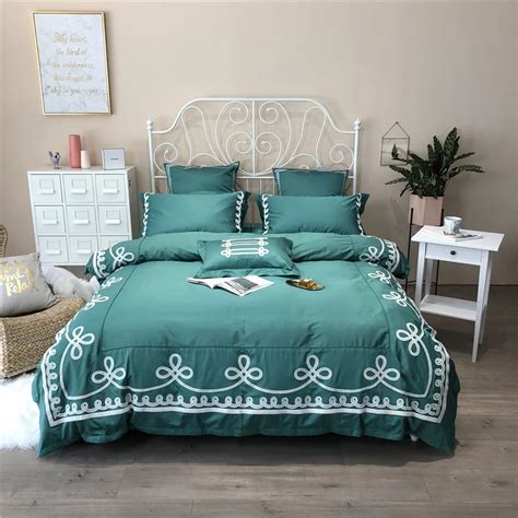 Luxury Egypt Cotton European Classic Bedding Set Embroidered Silky