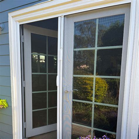 Double Retractable Screen Door - CASPER SCREENDOORS