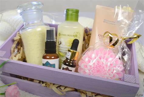 Что подарить маме на день рождения: топ идей, советы и примеры