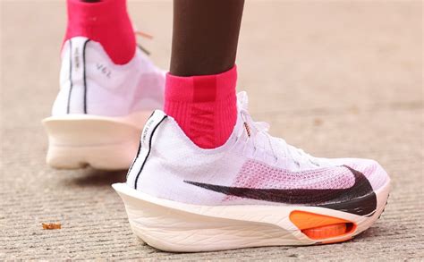 Nike plutôt discret après le record du monde de Kelvin Kiptum lors du