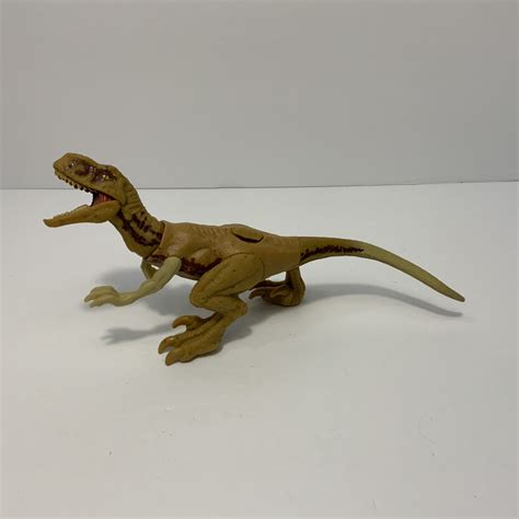 Jurassic World Dominion Owen Escape Pack Replacement Atrociraptor Dino