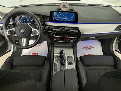 BMW Serija 5 Touring 530d XD SPORTLINE FULLED NAVI PROF KAMERA 97 000