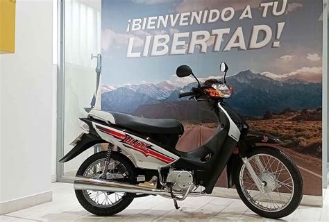 Insólito Motomel B110 a mitad de precio que Honda Wave