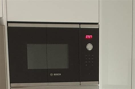 Kuchenka mikrofalowa Bosch Serie 4 BFL553MS0 - Opinie i ceny na Ceneo.pl
