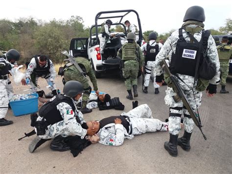 Guardias Nacionales sufren accidente en Culiacán Sinaloa Efekto TV