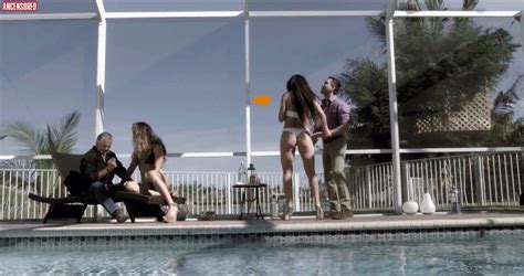 Naked Patricia Cardenas in Anna Antinarcóticos