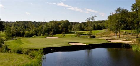 Top 5 Golf Courses in Nova Scotia