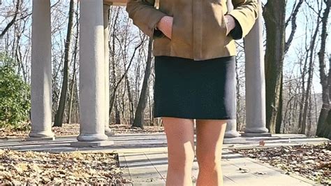 Mature Lady Having Fun Outside MissesJenny Clips4sale