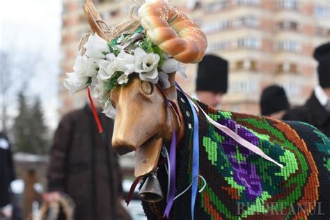 Parada Costumelor Populare Peste De Copii Din Mai Multe Jude E