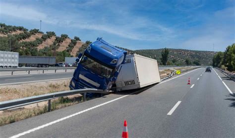 Most Common Fmcsa Violations Causing Trucking Accidents In South