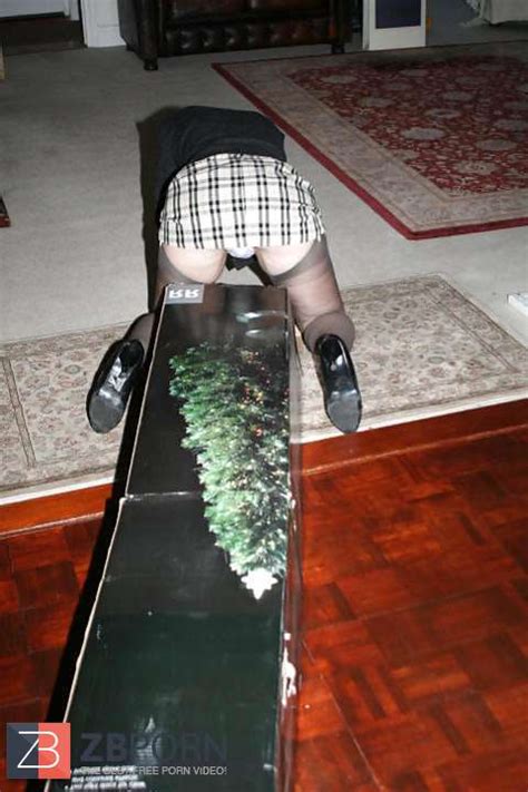 Sara Christmas Tree Zb Porn