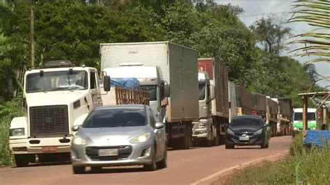 Motoristas Ainda Enfrentam Longas Filas Em Travessia No Rio Moju