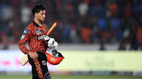 Mi Vs Srh Ipl 2024 Abhishek Sharma Sets New Fastest Fifty Record