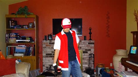 Pokemon Trainer Red Cosplay | hXcHector.com