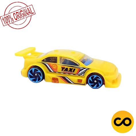 Hot Wheels Pack Hw Metro Repo Duty Custom Volkswagen Squareback Hiway Hauler Off