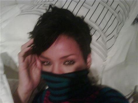 Rihanna Naked 8 Pics