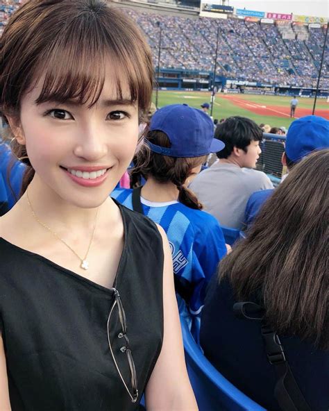 神田れいみさんのインスタグラム写真 神田れいみinstagram 「 Baystars ﻿ 初めて母とハマスタ観戦！﻿ 劇的な展開でサヨナラ。ただただ、感動しました😭💙」8月10日 22