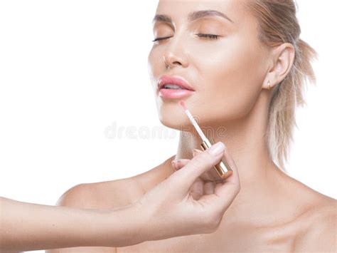 The Making Of Nude Look For Lips Fresh And Sparkling Lips Made By A Lip Gloss And Professional