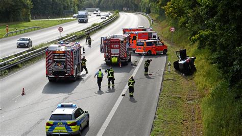 Auto Berschl Gt Sich Bei Unfall Auf A Bei Iserlohn