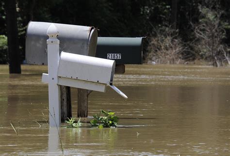 Heavy Texas rains bring flooding