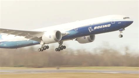 Boeing 777x Takes Inaugural Flight