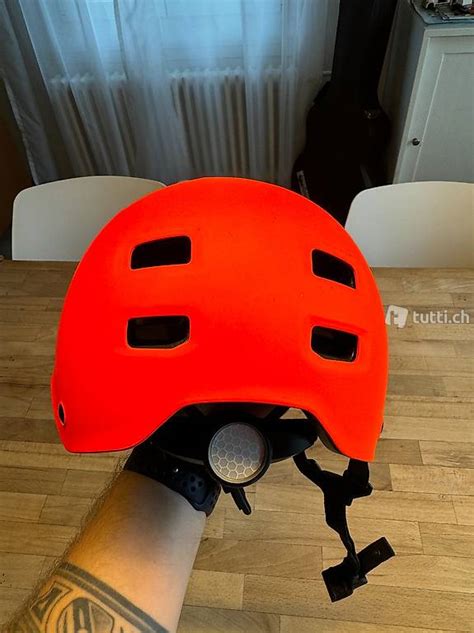 Velo Helm Von Oxelo Grosse Cm Im Kanton Bern Tutti Ch