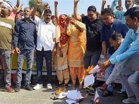 In Haryana The Sanitation Workers And The Government Are Protesting