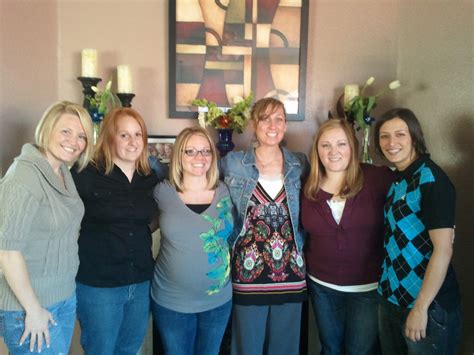Swiss Avenue: Mums for the Moms!