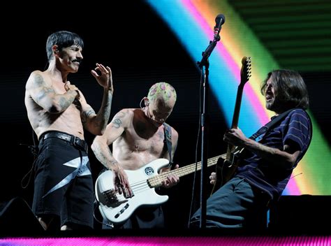 Red Hot Chili Peppers Z Tytułem Global Icon Na Tegorocznym Mtv Vma