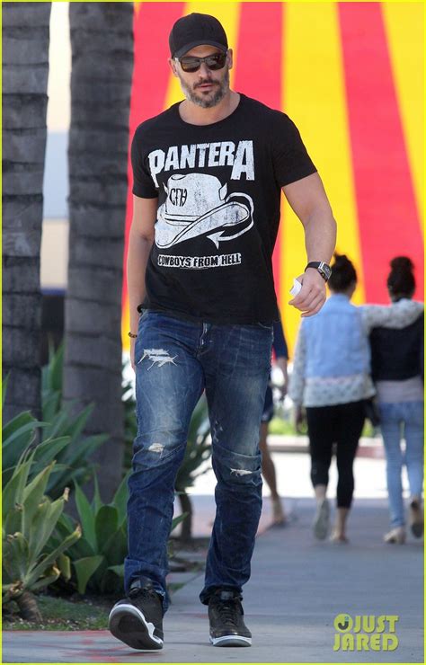 Sofia Vergara Reese Witherspoon S Upcoming Film Hot Pursuit Gets New Poster Photo 3324677