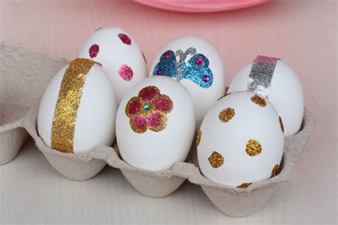 Mardefiesta: Huevos de pascua decorados con purpurina