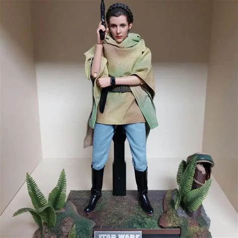 HOT TOYS Figures Dolls 핫토이 스타워즈 레아 핫토이스타워즈 공주 on Bunjang Global Site